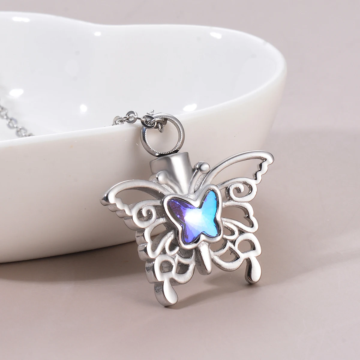 Stainless Steel Crystal Butterfly Cremation Urn Pendant Memorial Ash Necklace For Women Girls keepsake Jewelry Gift