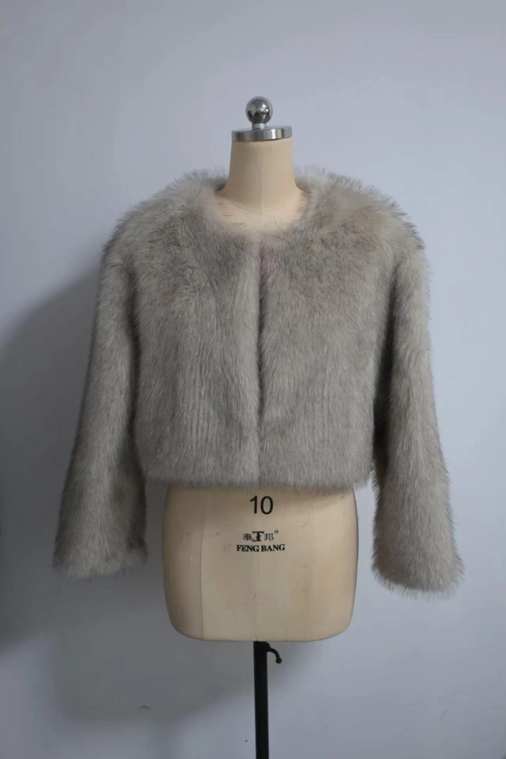 Women New Light Luxury Faux Fur Cropped Jacket Fashion Versatile Round Neck Long Sleeve Fluffy Warm Winter Coat