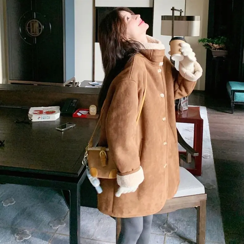 Korean Loose Little Fur One Lambswool Coat Women's Winter 2025 Stand-up Collar Thick Coat