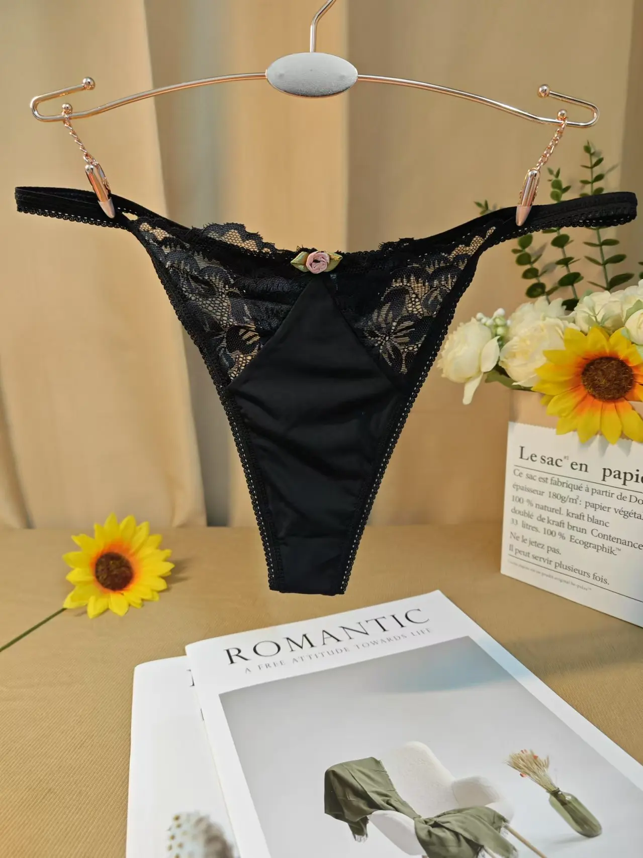 Sexy Women's Low - Waist Thong Underwear: Exquisite Lace Details & Floral Embellishments, Breathable & Alluring