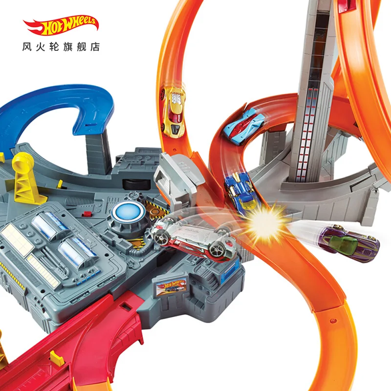 HotWheels Roundabout Track Toy Square City Miniature Car Model Toys For Children Classic Kids gift Carros Brinquedos Educativo