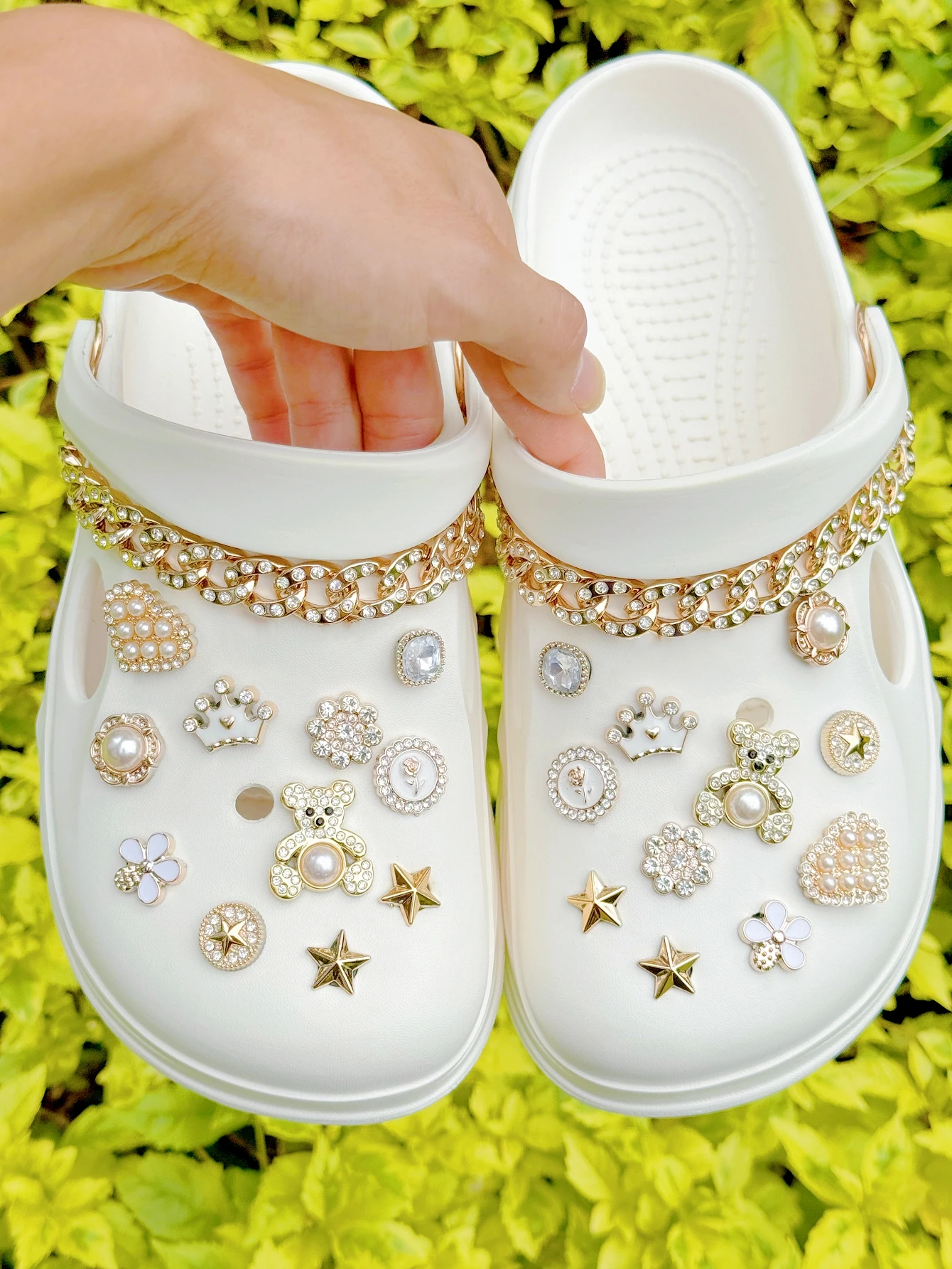 24 Sandals Accessories - easy to install detachable DIY accessories, the perfect gift for holiday parties and special occasions