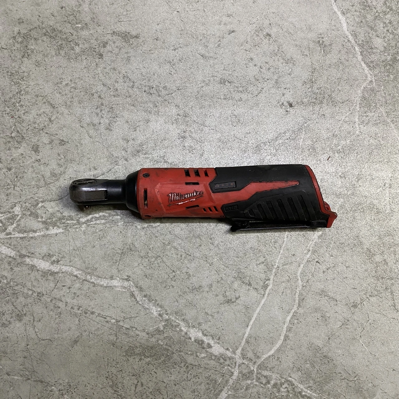 Milwaukee 2456-20 m12 12 В 1/4 дюйма ключ с храповым механизмом/ключ для ремонта автомобилей - только инструменты - б/у