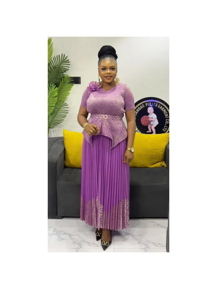 

Новинка лета 2025 года, комплект сложенной футболки с наклейкой из горячего тиснения и высокой эластичностью, длинная юбка большого размера, комплект из 2 предметов для женщин