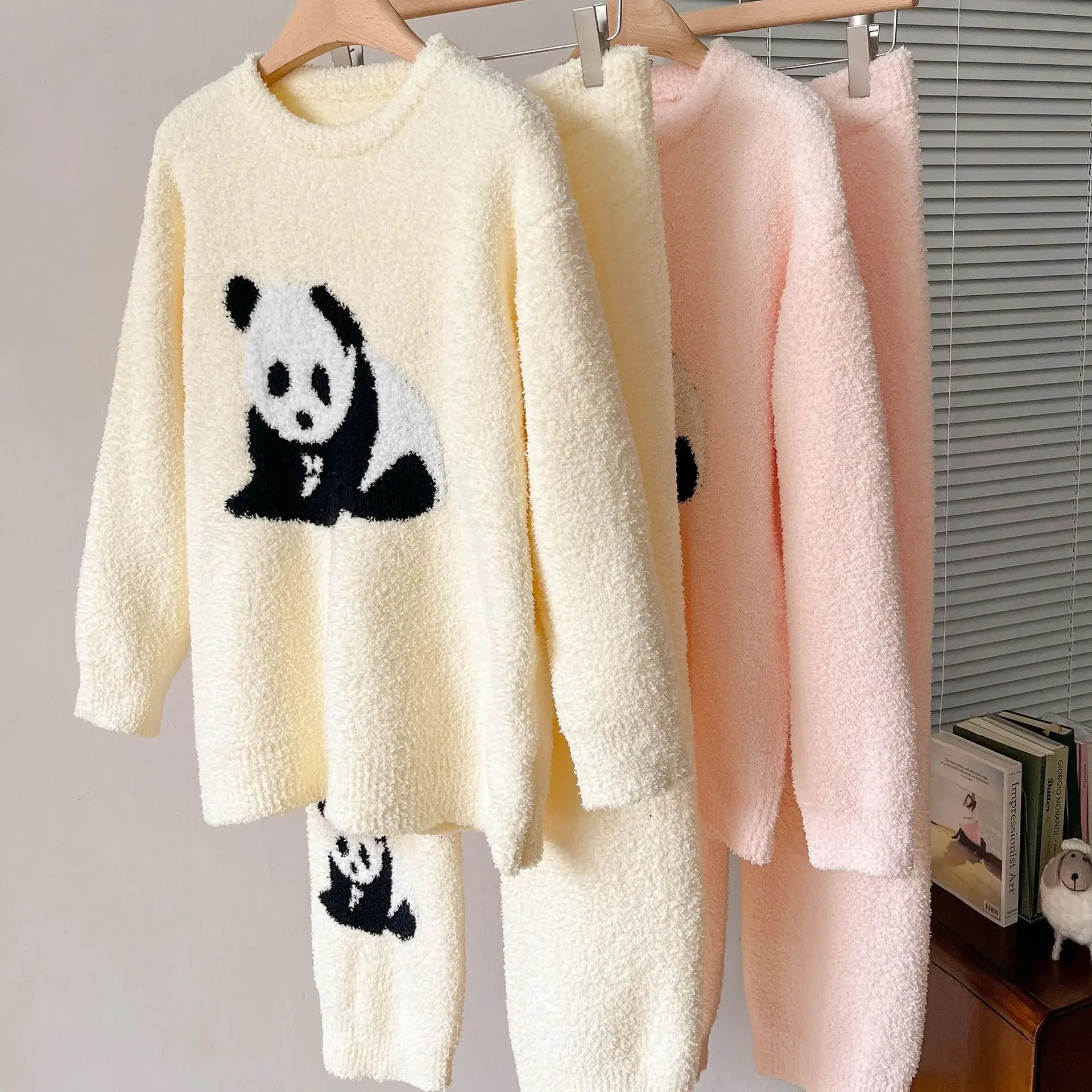 Tweedelige set Zoete schattige cartoon Panda Winter Dikke pluche Vrouwelijke pyjama Nachtkleding Flanel Fleece Loungewear Pijamas Homewear