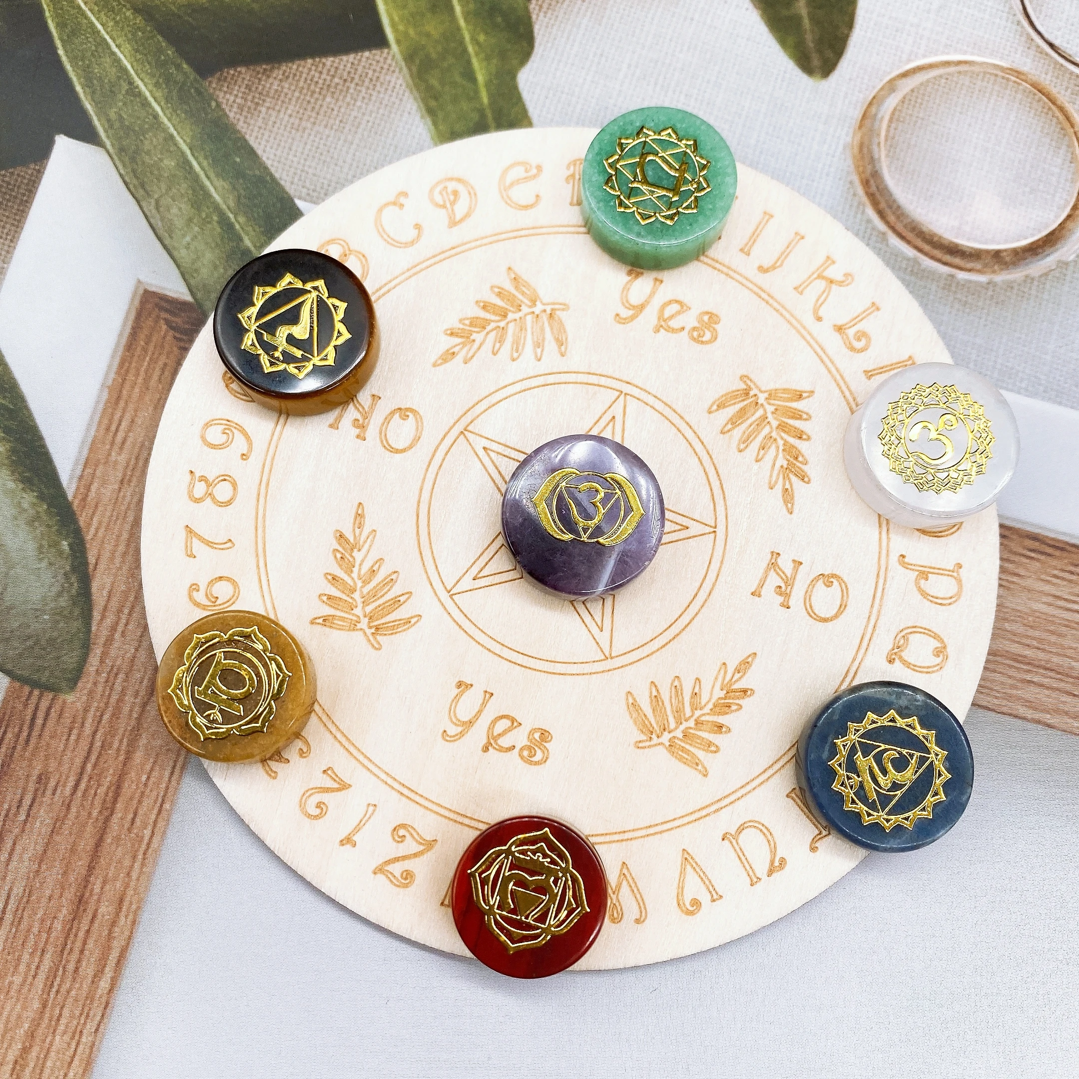 

Natural Chakra Circular Rune Palm Magic Wooden Plates Crystal Quartz Stone Healing Energy Gravel Yoga Meditation Home Decor Gift