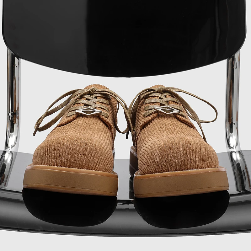 

Мужская обувь дерби в стиле ретро, нишевая модная обувь с большой головкой в японском стиле, вельветовая модная обувь на толстой подошве, увеличивающая рост