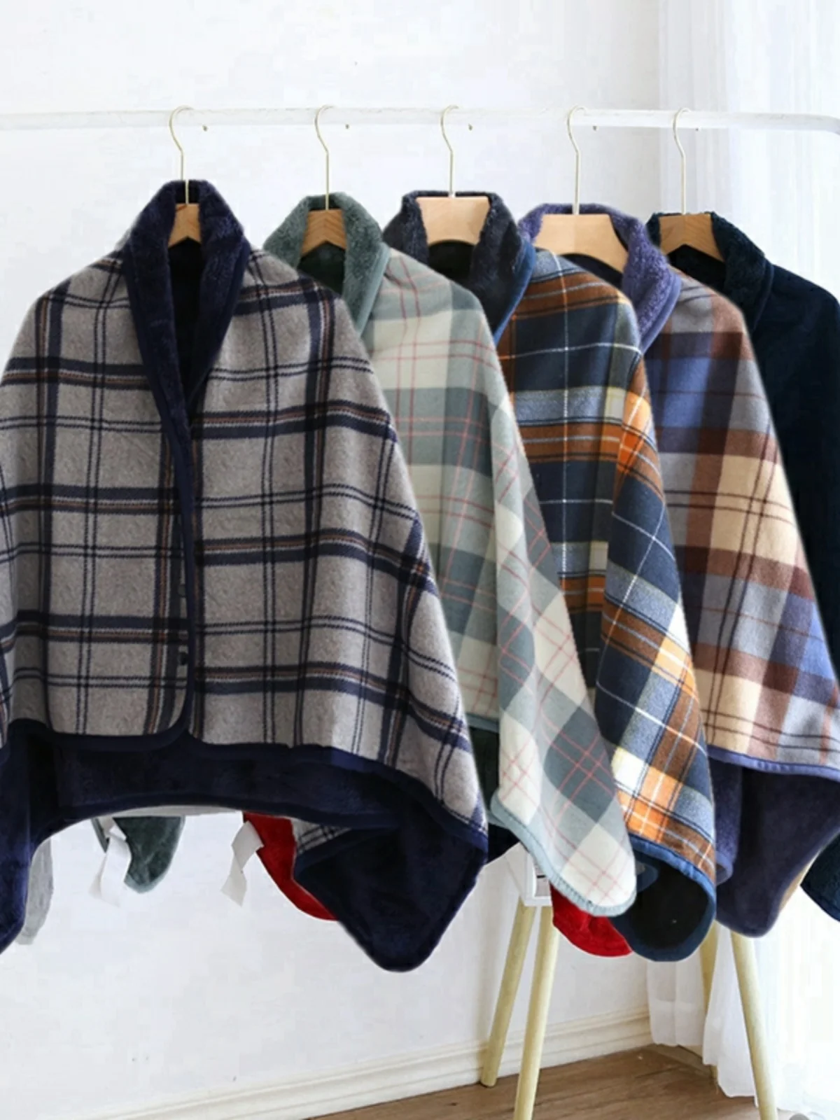 Multifunctional Warm Shoulder Shawl Office Air Conditioner Cover Blanket Lazy Person's Blanket Children's Blanket Long Rectangle