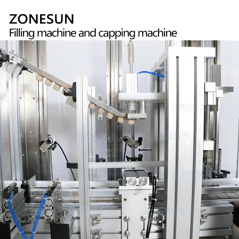 ZONESUN Macchina completamente automatica per il riempimento di liquidi e pressatura del tappo dell'olio essenziale a 6 teste con linea di produzione del coperchio antipolvere
