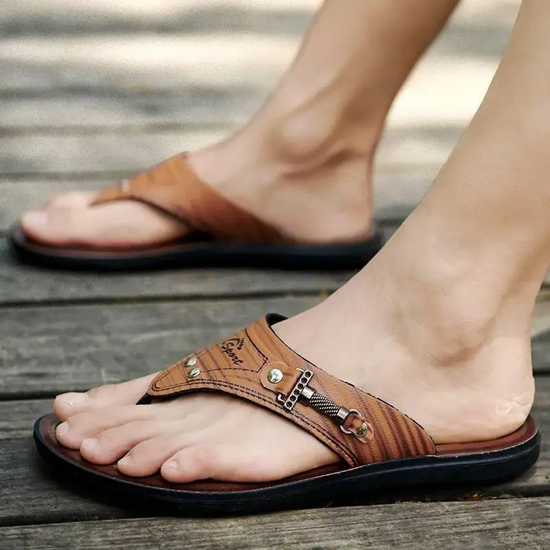 Men's Leather Slippers Clogs Summer Fashion Flip Flops Beach Breathable Comfortable Designer Casual Sandals Shoes