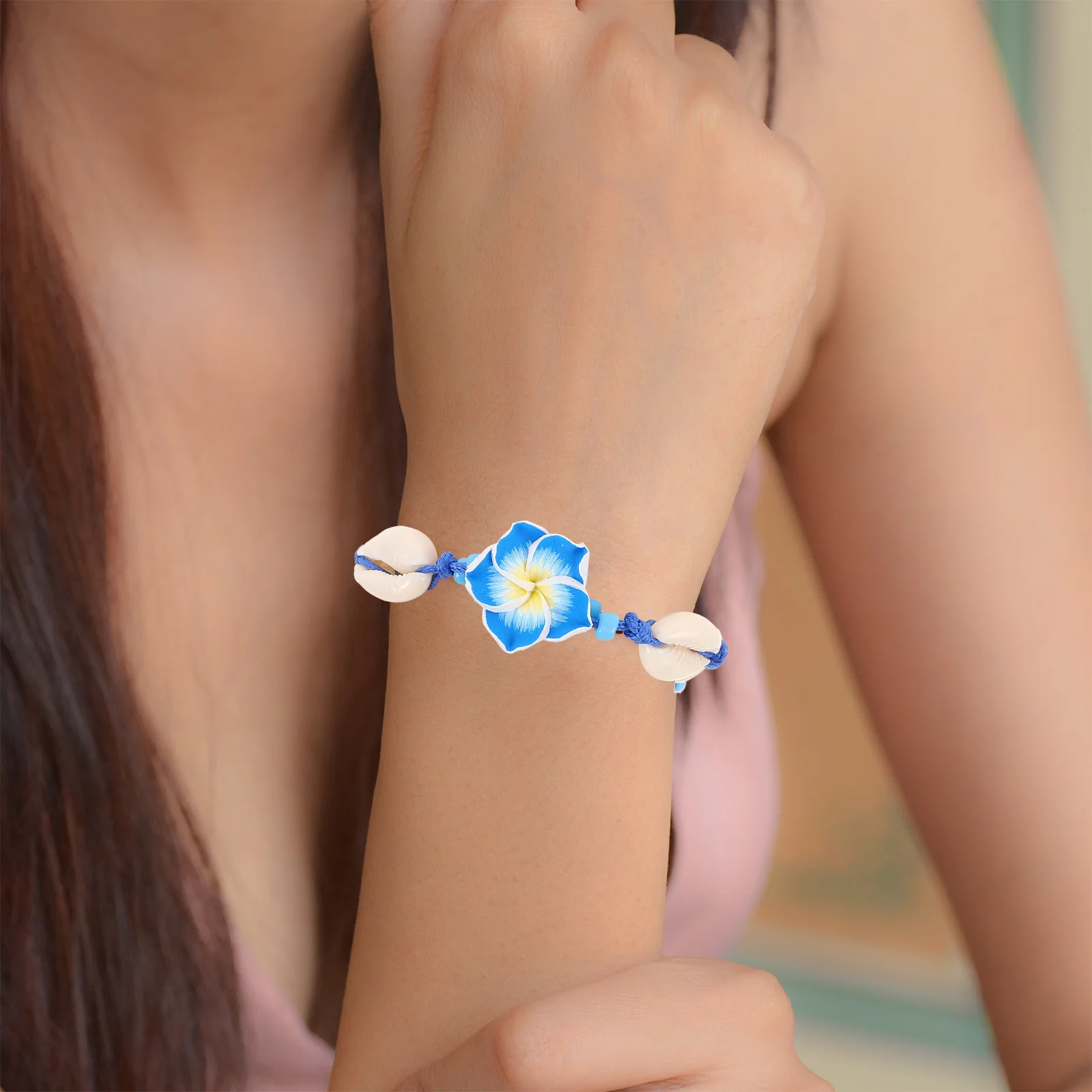 

5Pcs Beach Inspired Shell Bracelets for Women Woven Summer Jewelry Collection Vacation Accessories Tropical Charm