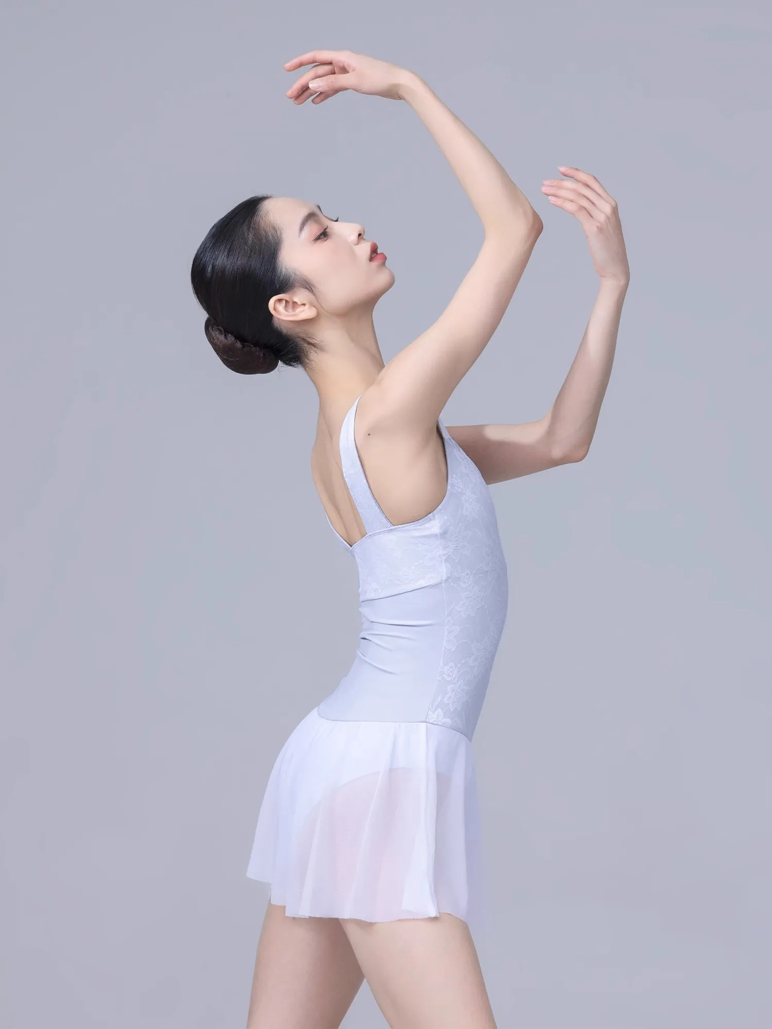 

Lace Embroidered Gymnastic Adult Female Dance Body Basic Ballet Training Leotards with Skirts Professional Tutu