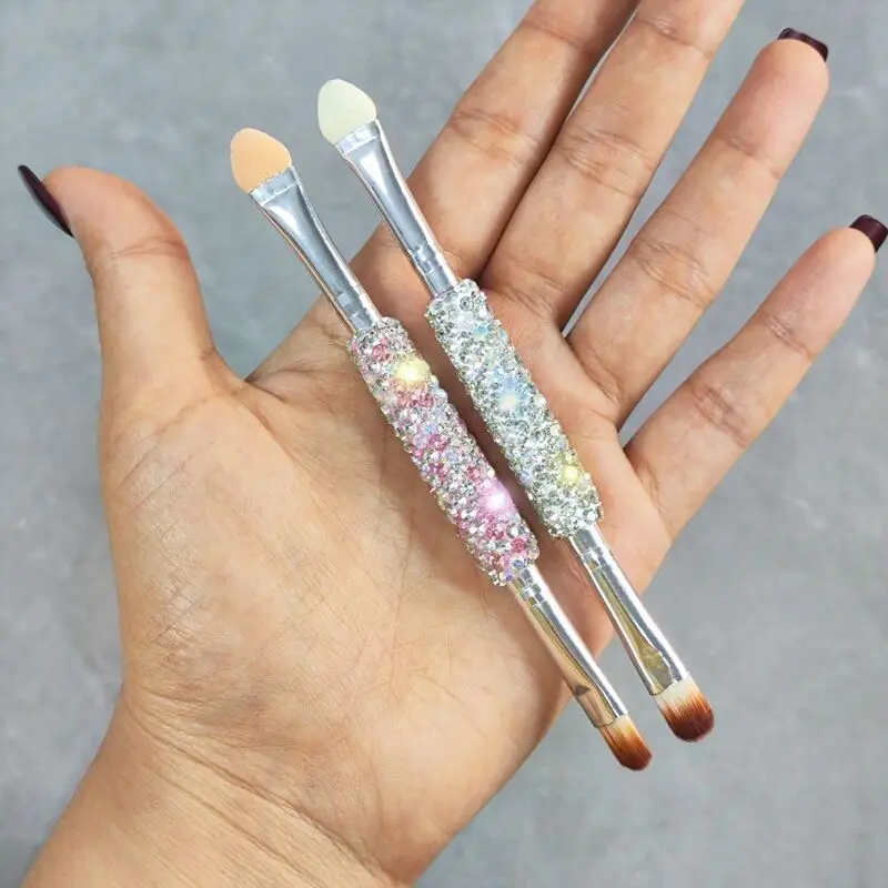 

Luxury Diamond-embellished High Aesthetic Value, Dual-purpose Eyebrow For Sweeping And Shaping Eyebrows, Portable Double-ended