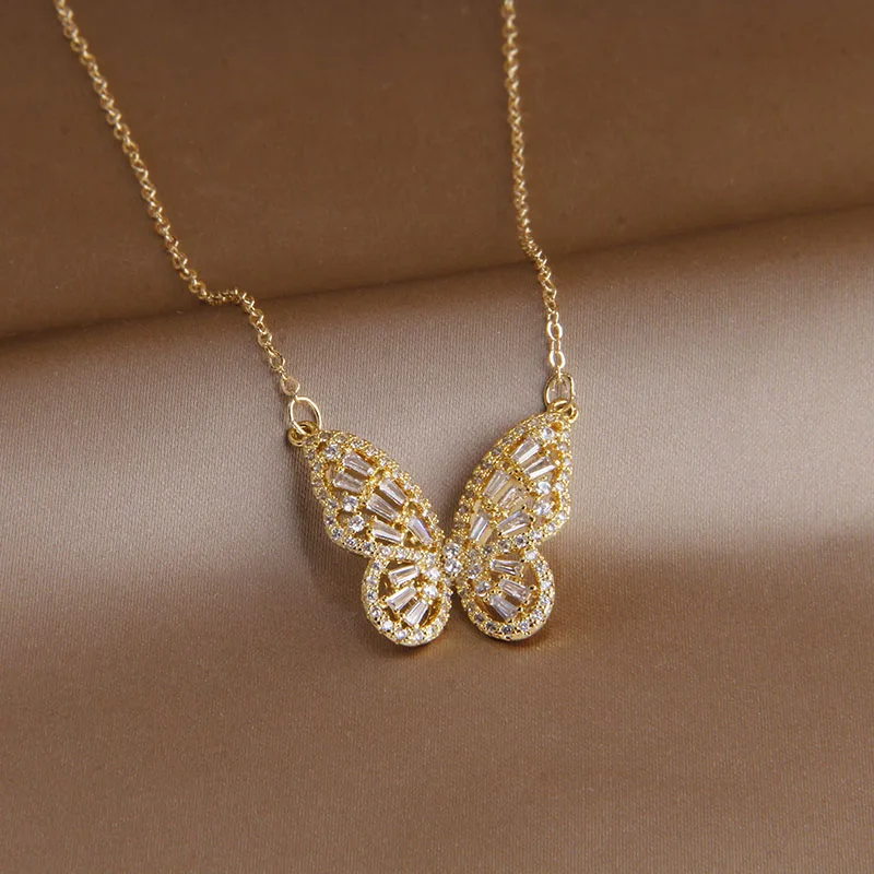 2023 New Arrival Luxury Crystal Butterfly Charm Pendant&necklaces for Women Fashion Brand Jewelry Delicate Chain Necklaces