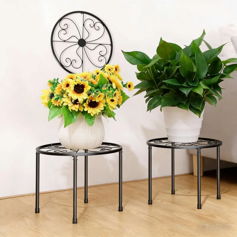 Minimalist Black Metal Flower Stand Rust-Resistant 1-2 Green Radish Climbing Frame Plant Support for Indoor And Outdoor Use