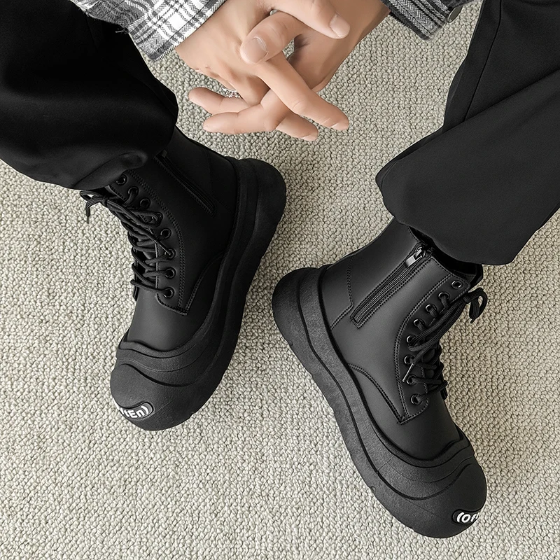 

Новые осенне-зимние высокие мотоциклетные ботинки со шнуровкой на толстой подошве и однотонные ботинки, увеличивающие рост, удобная мягкая подошва