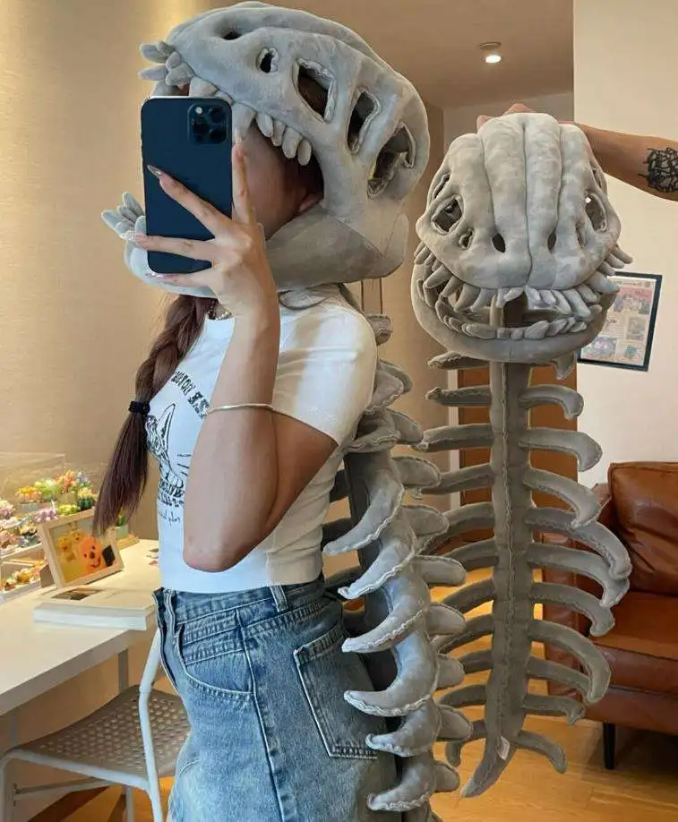 

Halloween Party Costume Plush Wig Funny Skeleton Roaring Mask Horror Stuffed Toy Dinosaur Bone Headpiece Tail for Kids Adults