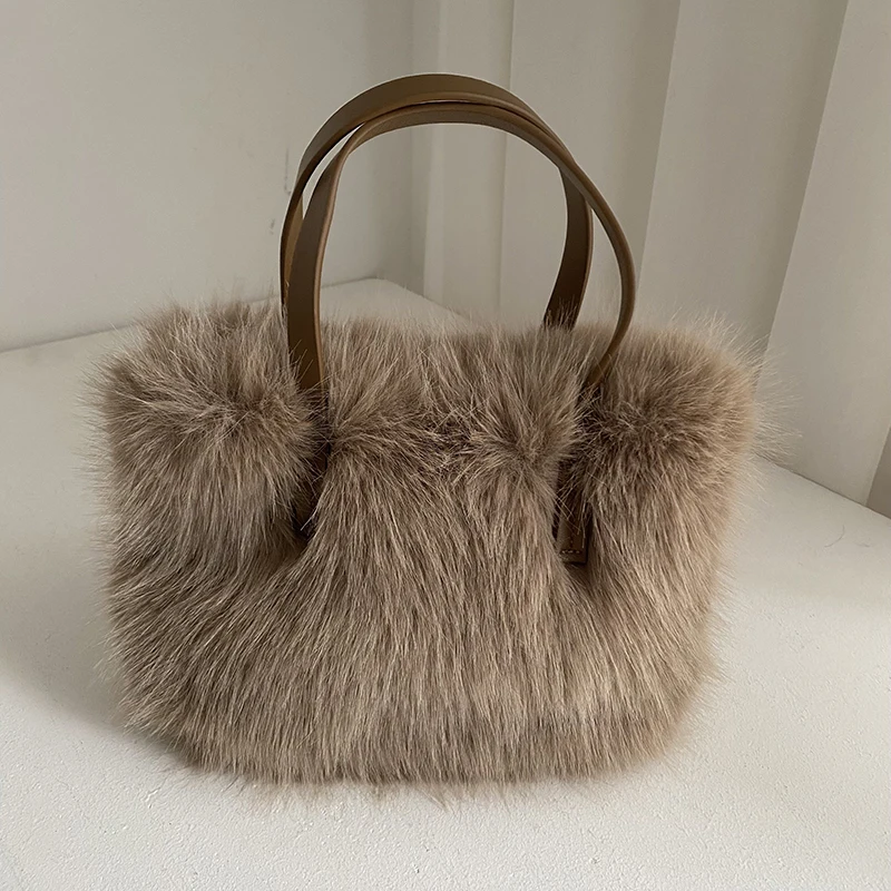 

Ultra Soft Furry Women's Handbag Crossbody oulder Bag 2025 New Autumn Winter Urban Simple Sle Cloud Bag No Brand