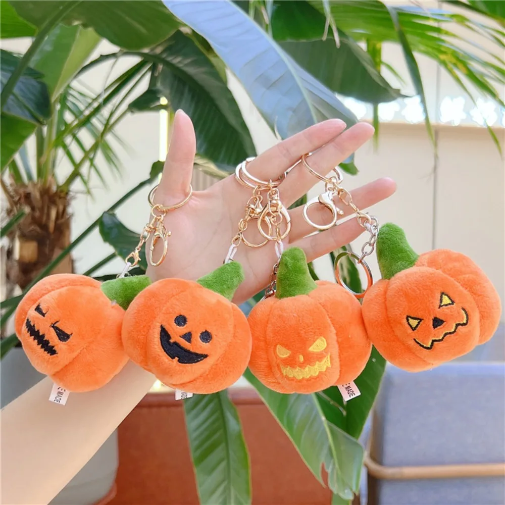 Cartoon Plush Pumpkin Doll Keychain Women Men Halloween Weird Orange Decoration Fashion Car Key Ring Bag Ornaments Gift Jewelry