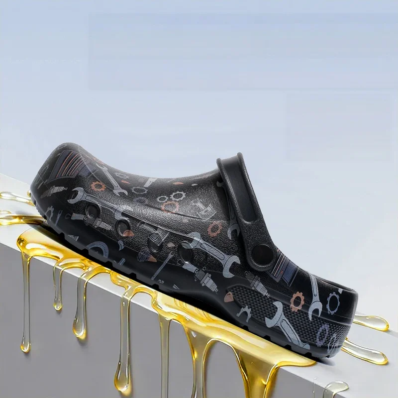 Summer beach slippers men's fashion comfortable platform garden shoes home non-slip and oil-proof chef shoes plus size 39-51