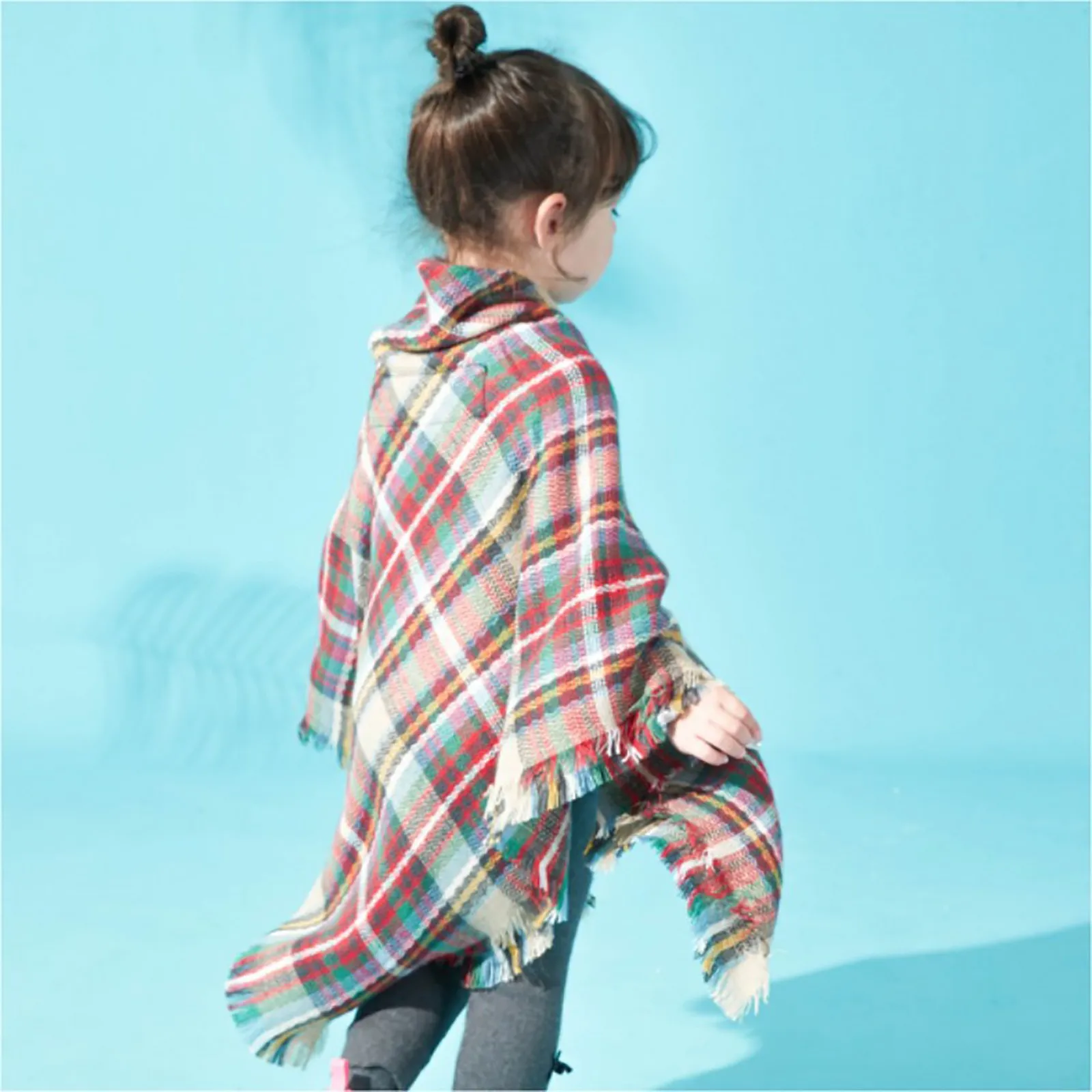 Mädchen Kinder Quaste Plaid Wraps Schal Herbst Winter Gestrickte Warme Schal Wraps Pullover Pullover Kind Horn Knopf Poncho Mantel Cape