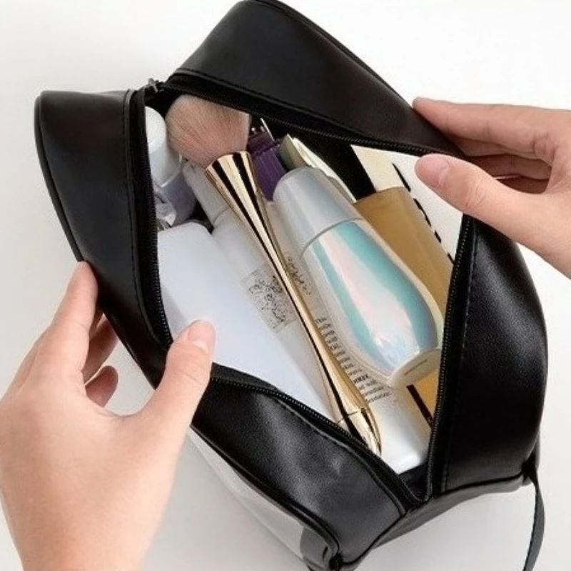 حقيبة تواليت سوداء PVC ذات سعة كبيرة للسفر محمولة شفافة غير لامعة مقاومة للماء حقيبة تخزين المرحاض حقيبة مستحضرات التجميل