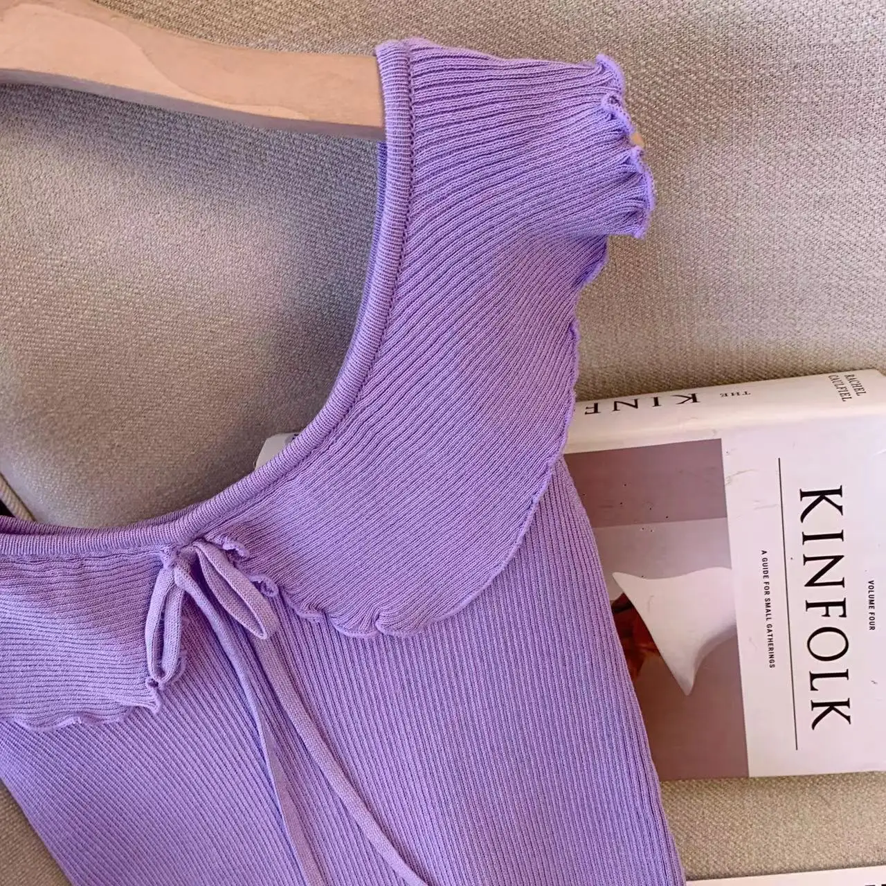 フリルニットストラップレスミニドレス女性のセクシーなレースアップパープルストレッチかぎ針編みボディコンクラブパーティーミニドレス Vesitdos