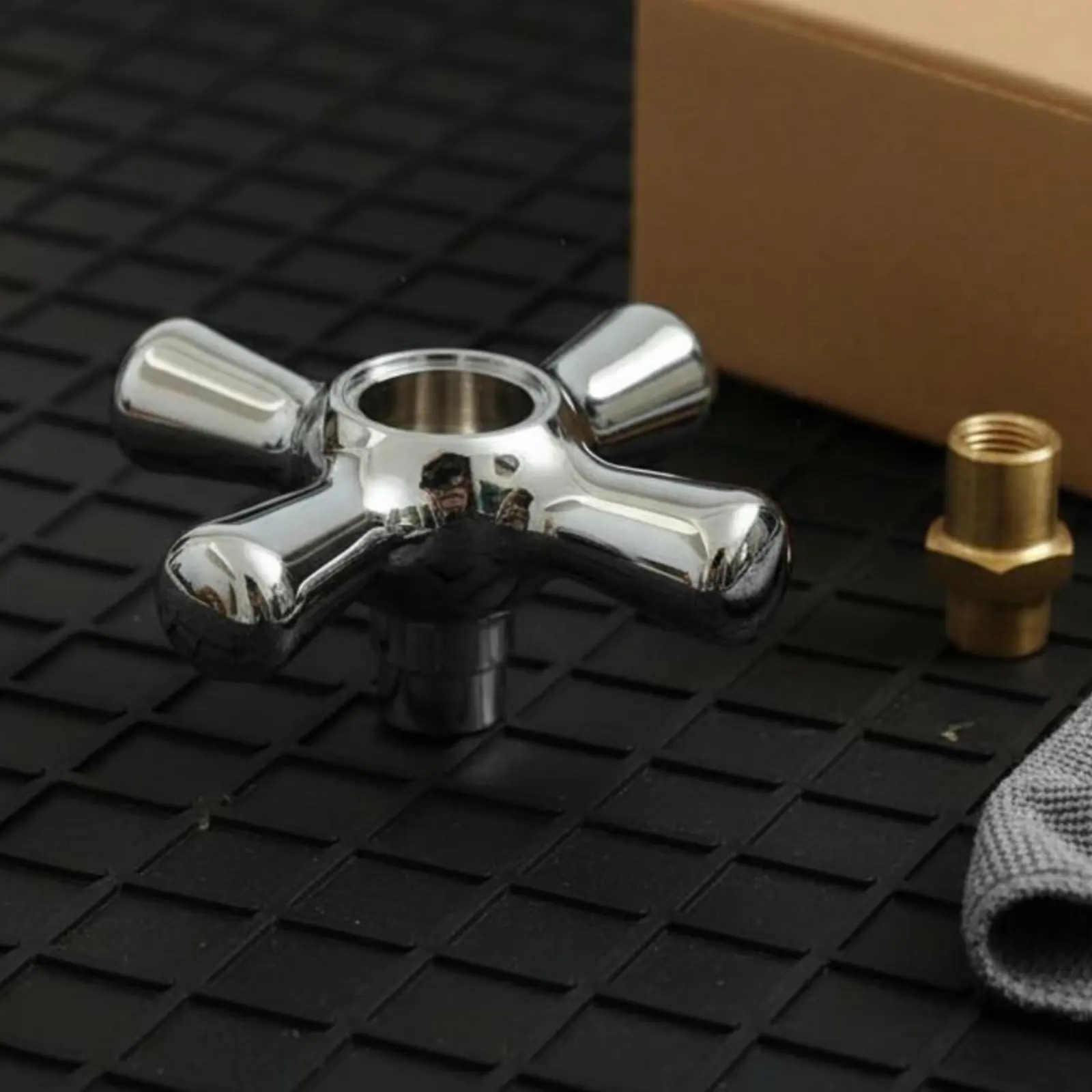 Replacement Faucet Handle Corrosion-Resistant Single Lever Tap Handle Universal Faucet Lever Long-Lasting Silver Tap Knob