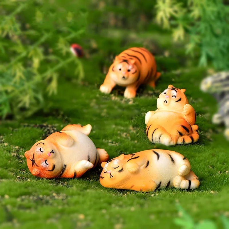 Walking Tiger Miniature Figurine Cartoon Animal Model Fairy Garden Plastic Craft  Home Car Cake Desk Decoration DIY Accessories view 4