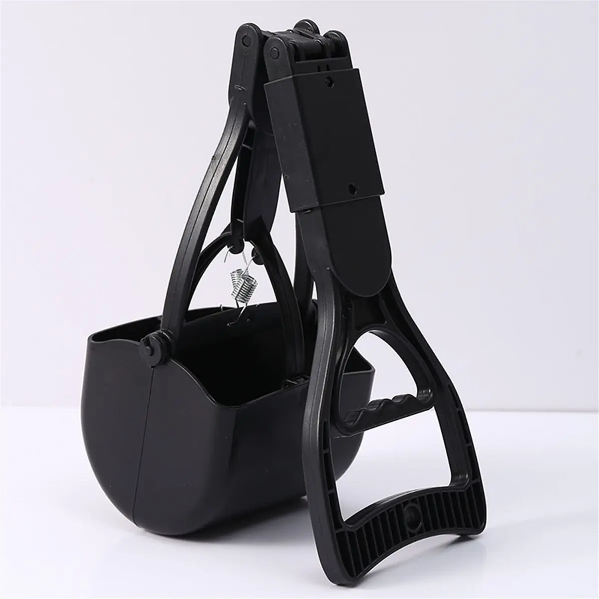 LUCK Dog Poop Grabber Pooper Scooper with Long Handle and Large Folding Design for Efficient Pet Waste Cleanup Black