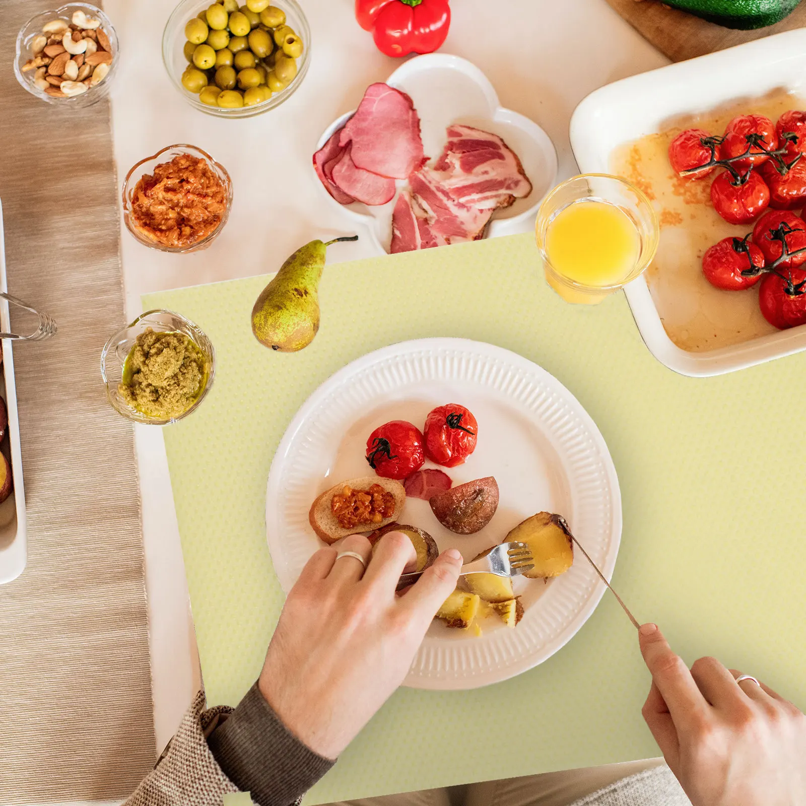 

8Pcs Refrigerator Liners Eva Fridge Mats Washable Heat Resistant Oil-Proof Shelf Liners for Kitchen Cabinet Drawer Organizers