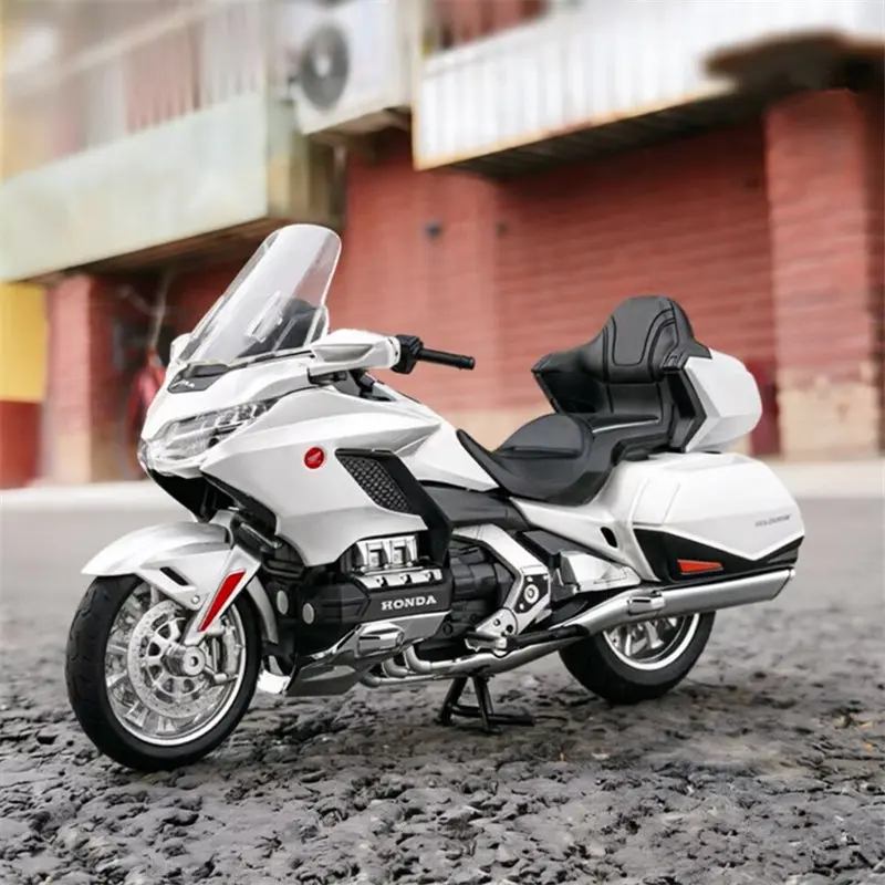 

1:12 HONDA Gold Wing GL1800 Alloy Street Sports Motorcycle Model Diecasts Leisure Touring Motorcycle Model With Light Kids Gifts