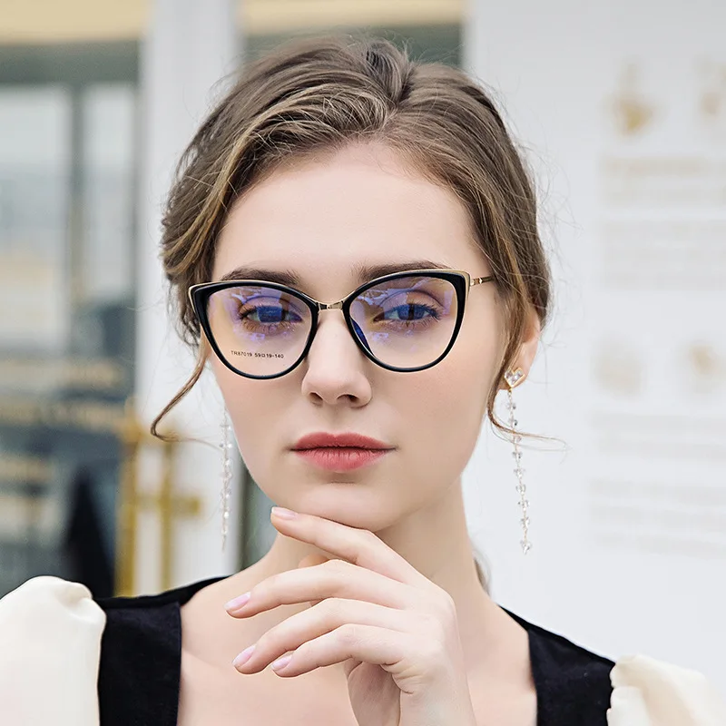 SZTZX Women Fashion Cat Eye Prescription Glasses Anti Blue Light Photochromic Myopia Eyewear Custom Progressive Reading Glasses