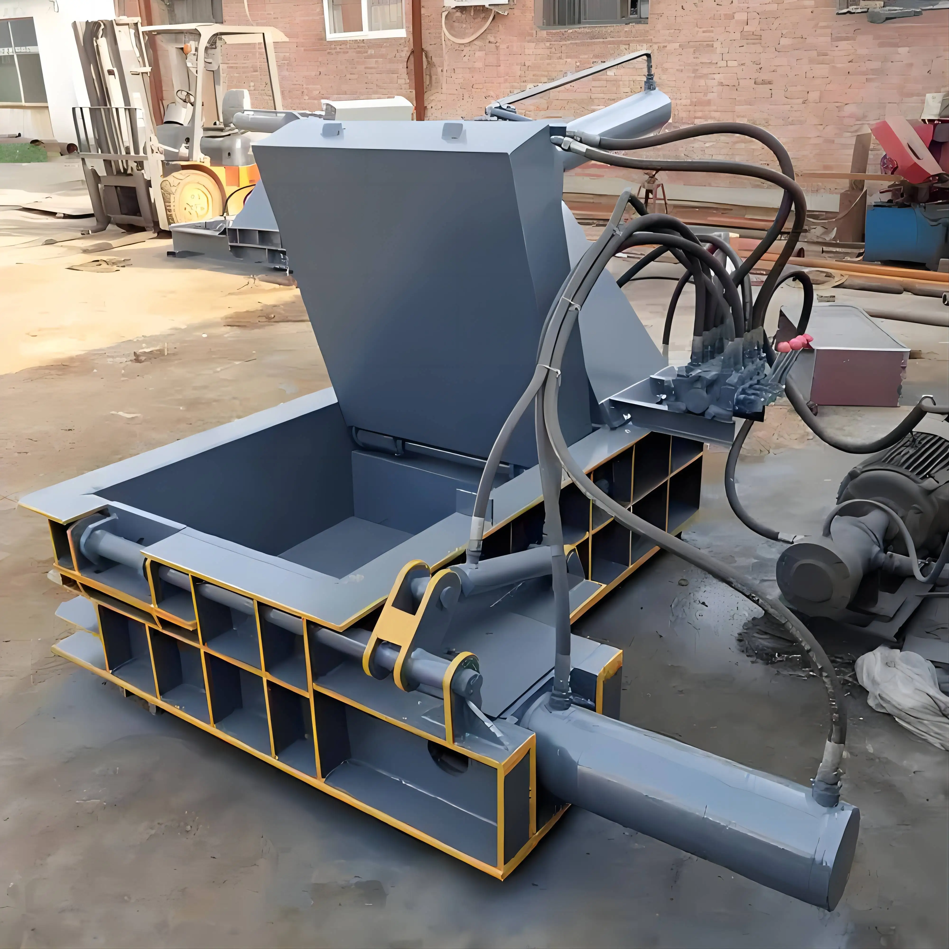 Hydraulic  Scrap Metal Chip Compactor Mobile Aluminum Can Baling Machine Press Balers Machine