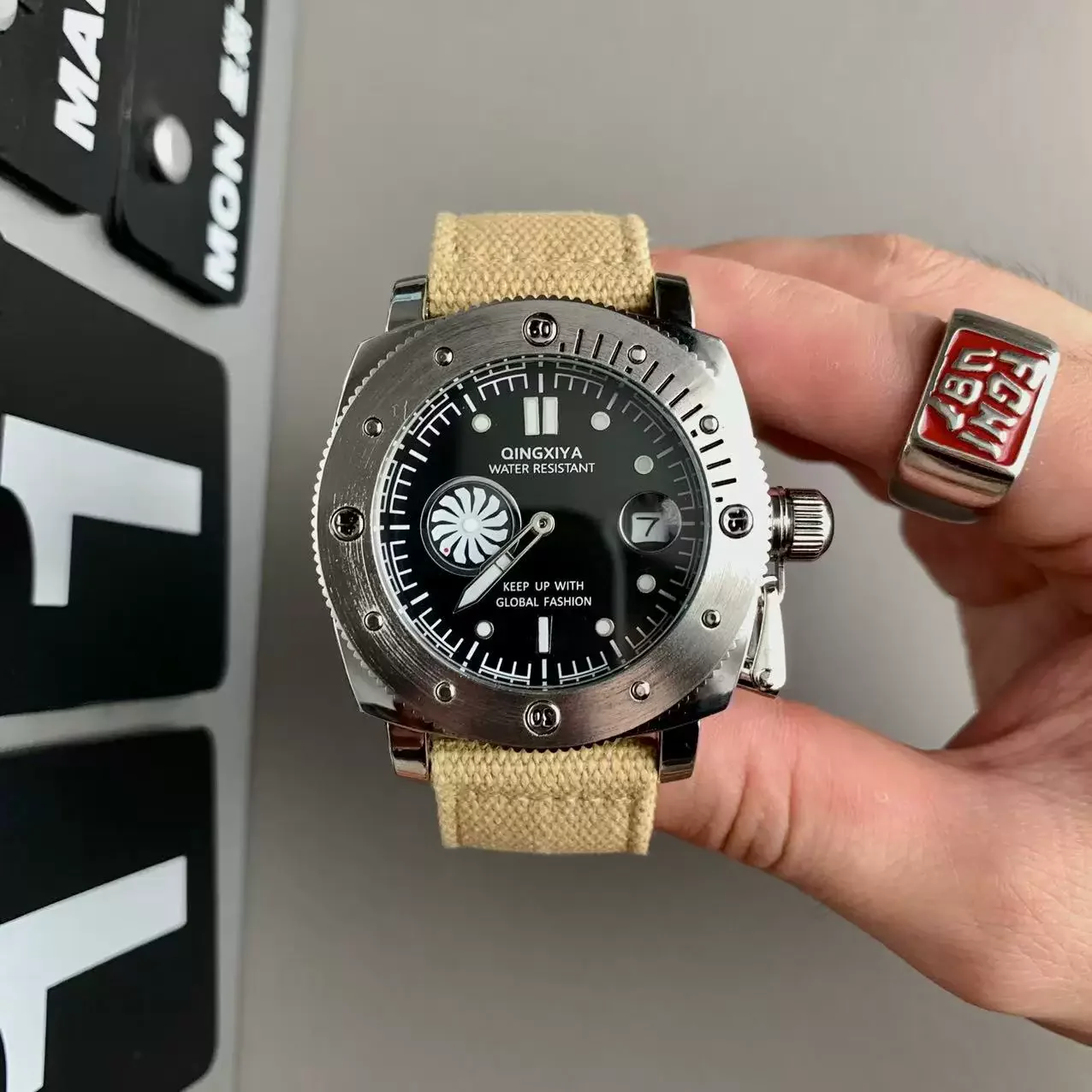 Khaki Canvas Strap Men's Quartz Watch Creative Second Hand Design Luminous Waterproof Large Dial Calendar Personalized Watch