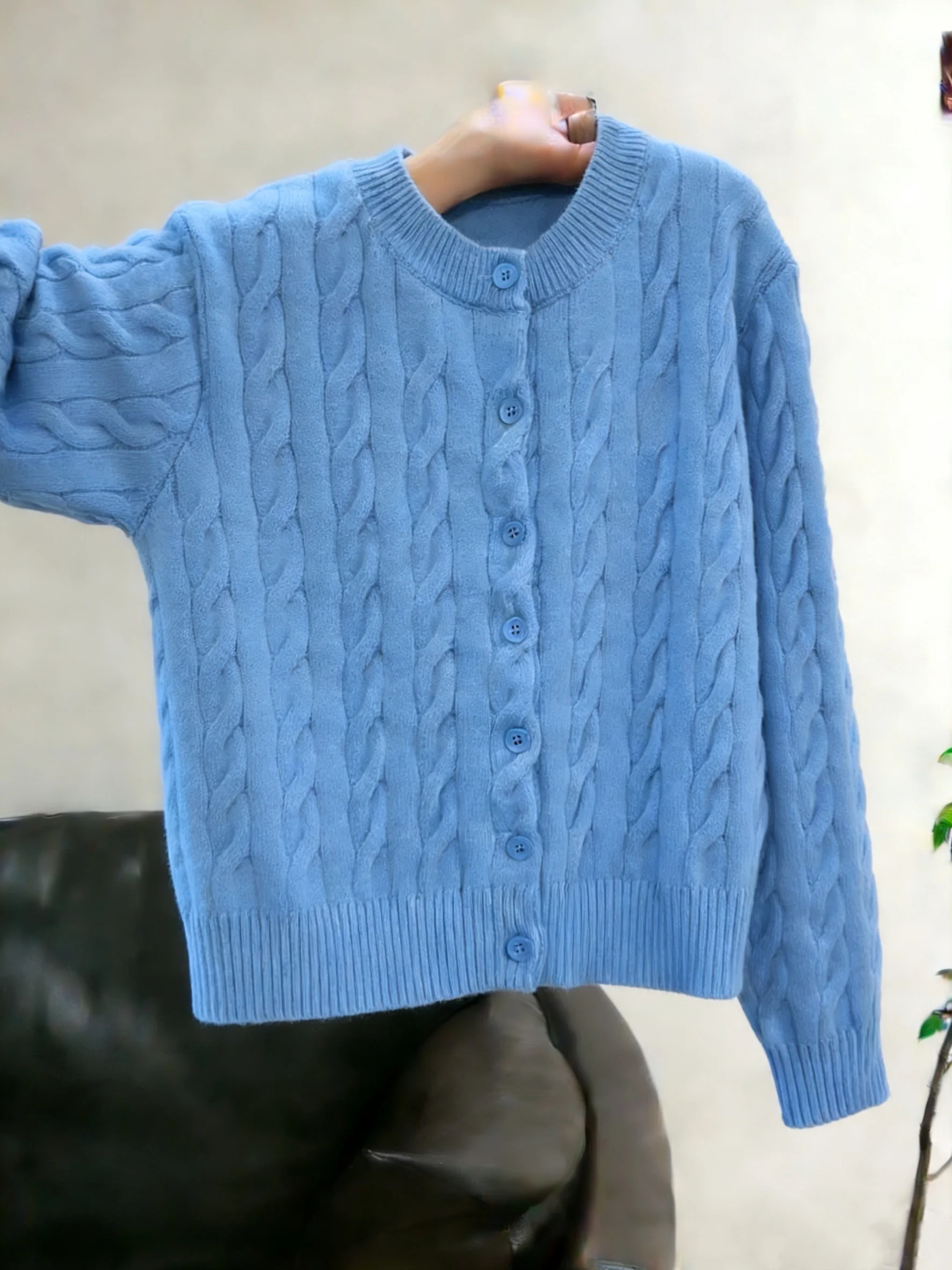 

Корейский мягкий синий вязаный кардиган унисекс с узором косы, на одной пуговице, для весны и осени, повседневный, приталенный, стандартный крой