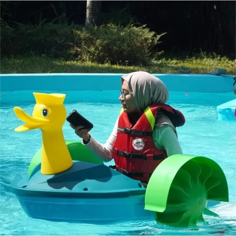 

Popular swimming pool plastic children paddle steamer