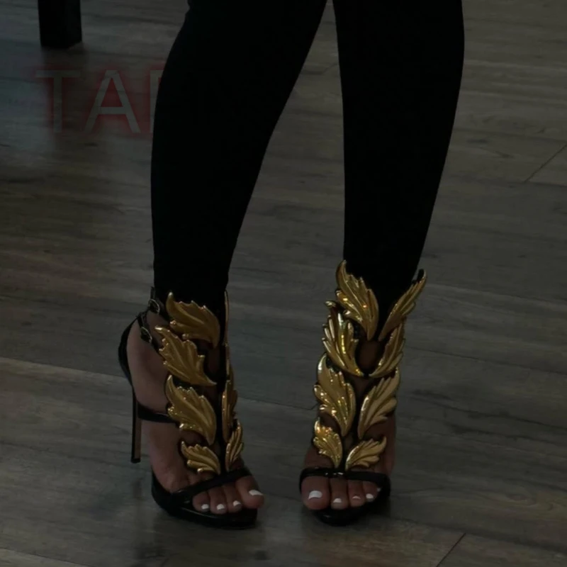 النساء صنادل طراز جلاديتور ضيق النطاق اللمحة تو الكعوب رقيقة أحذية مثير مشبك حزام السيدات أحذية المدرج الكعوب Sandalias De Mujer