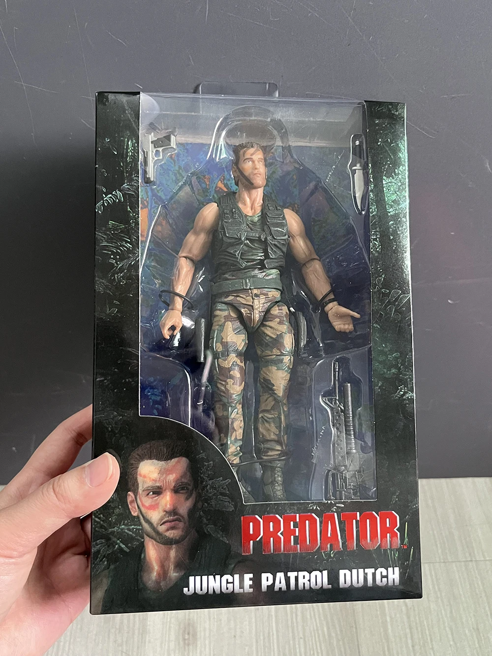 Neca Predator Jungle Extraction Dutch Action Figure Jungle Hunter
