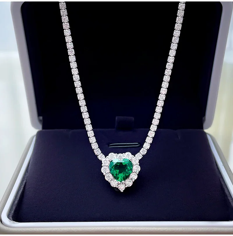 Desire Imported High Carbon Diamond Love Necklace, Light Luxury, Niche, Ins Style Collarbone Chain, Full  Dinner Dress