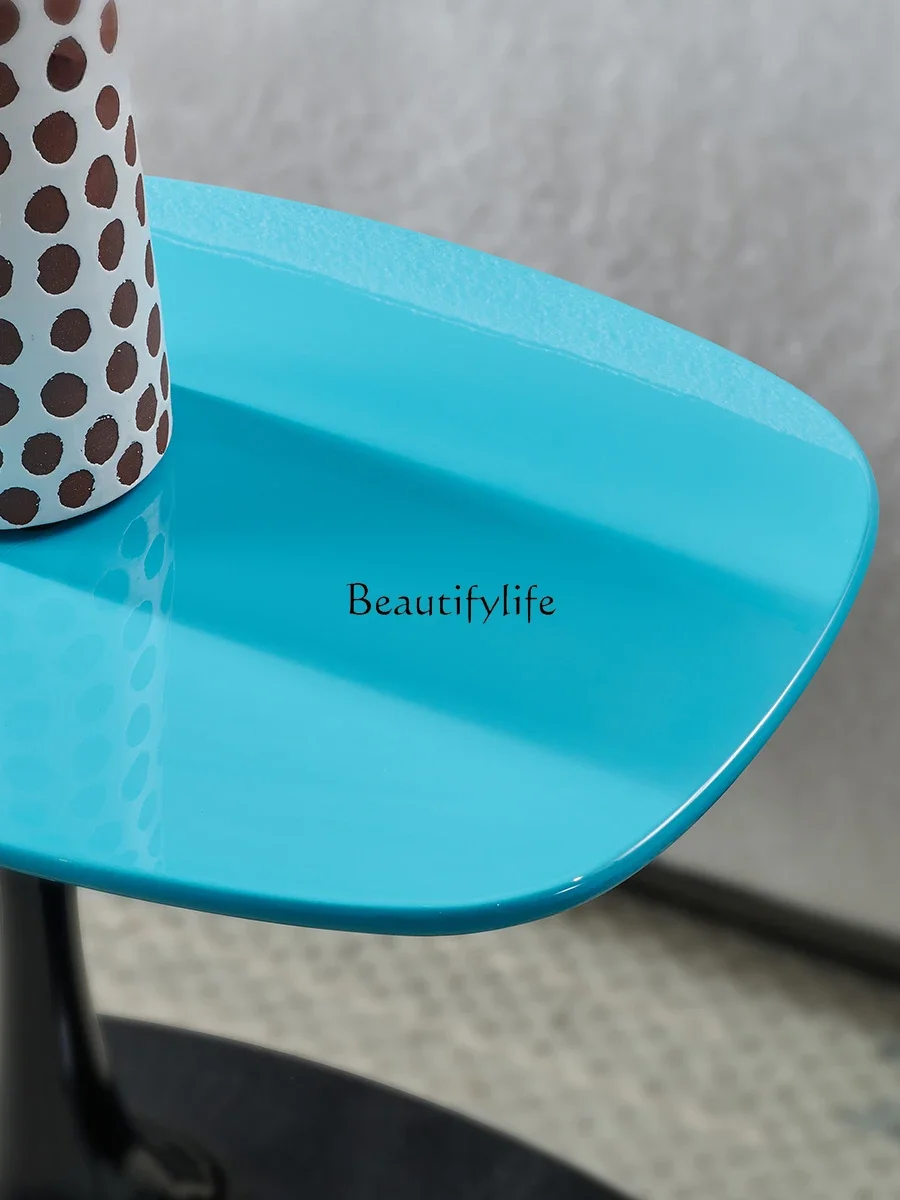 Боковой шкаф для дивана Боковой шкаф Мобильный небольшой журнальный столик Простой современный креативный маленький