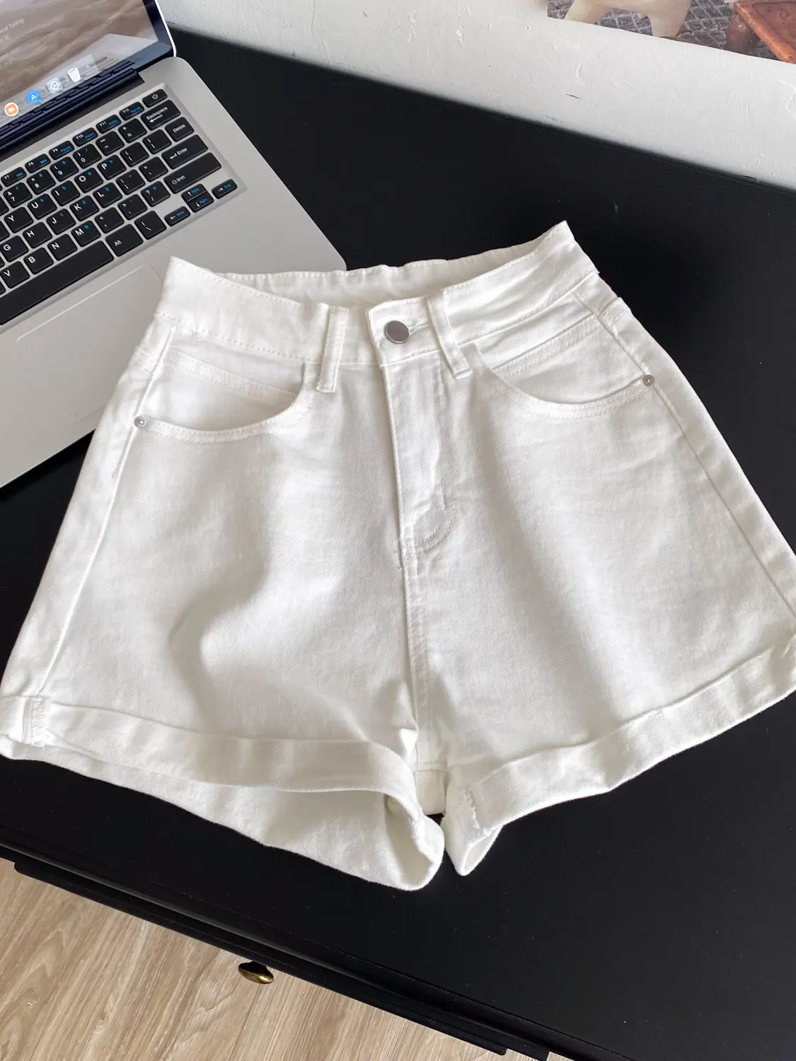 Women's White Denim Shorts Vintage Fashion High Waist Wide Leg Micro Denim Hot Pants Y2K Gyaru Jean Shorts for Women Summer 2026