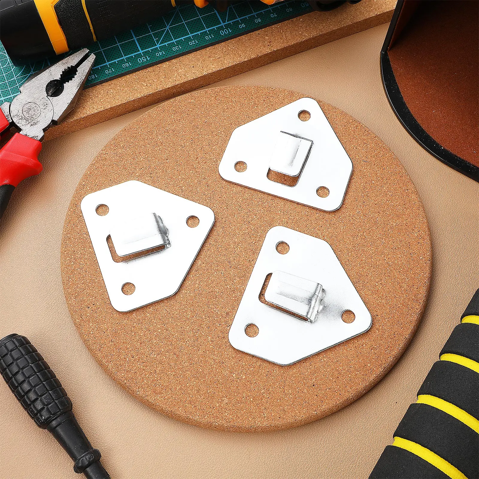 

8 pcs Fire Wall Fire Extinguisher Bracket Holder Bracket Durable Metal Easy Installation Suitable for Wall Use Hardware