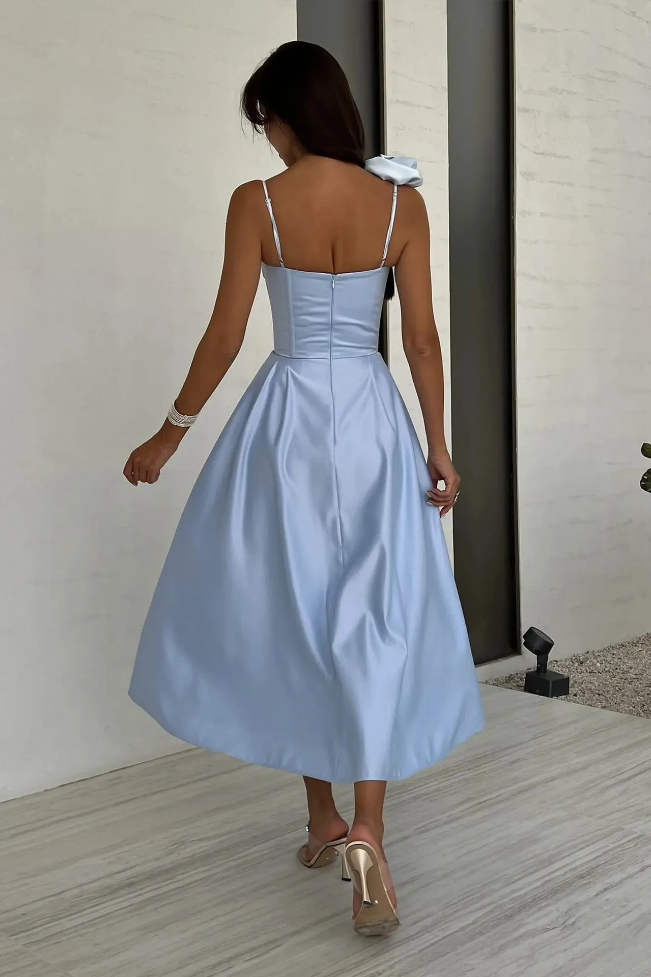 Elegante Spaghettibandje Geplooide Prom Midi-Jurk 3d Bloem Swing Mouwloos Off-Shoulder Gastjurken Vrouwen 2024 Huwelijksfeest