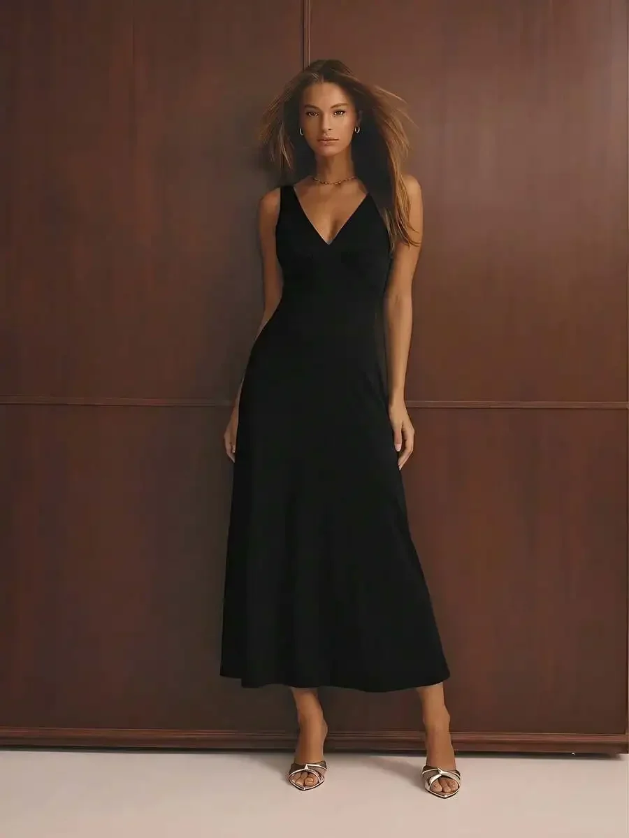 

Womens Elegant V-Neck Black Maxi Dress For Party Casual Chic Event Outfit