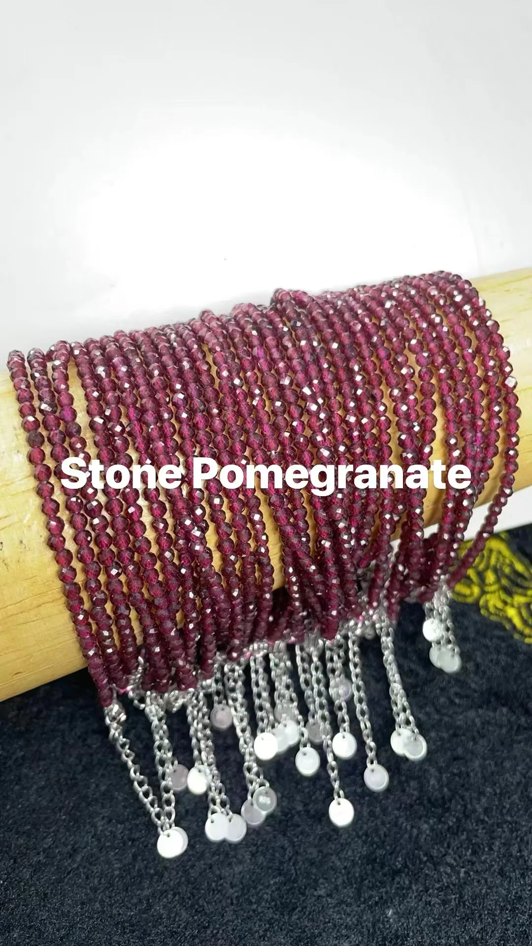 Natural Stone Pomegranate Tianhe River Stone 3mm Hands The Length Is 17cm