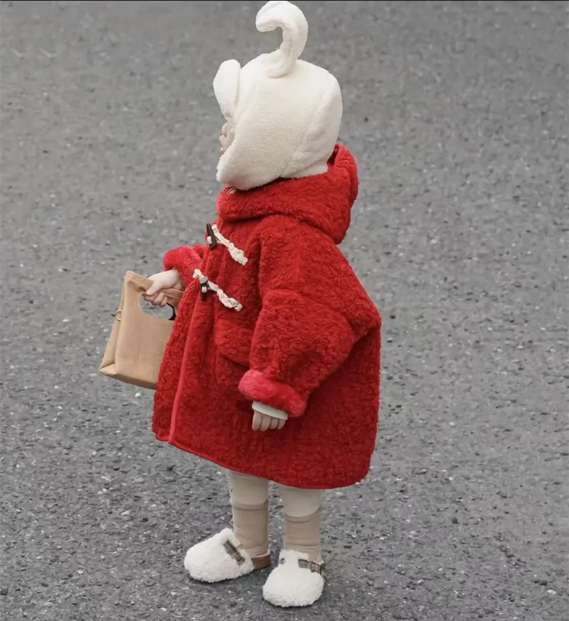 Winter version of Korean boys and Girls Happy New Year Christmas style loose hooded horn button red coat plush coat