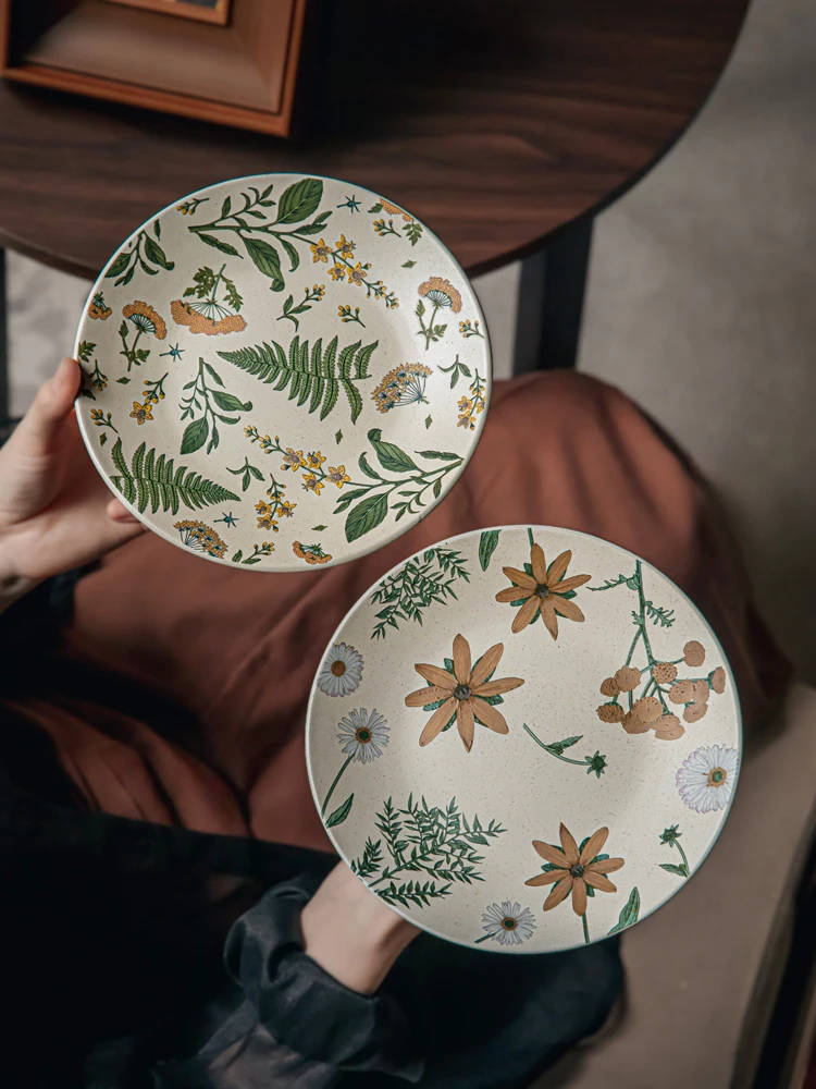 

Vintage Floral 7 Inch Ceramic Plate Beautiful Dinner Plate for Restaurant Dessert Cake Western Dining