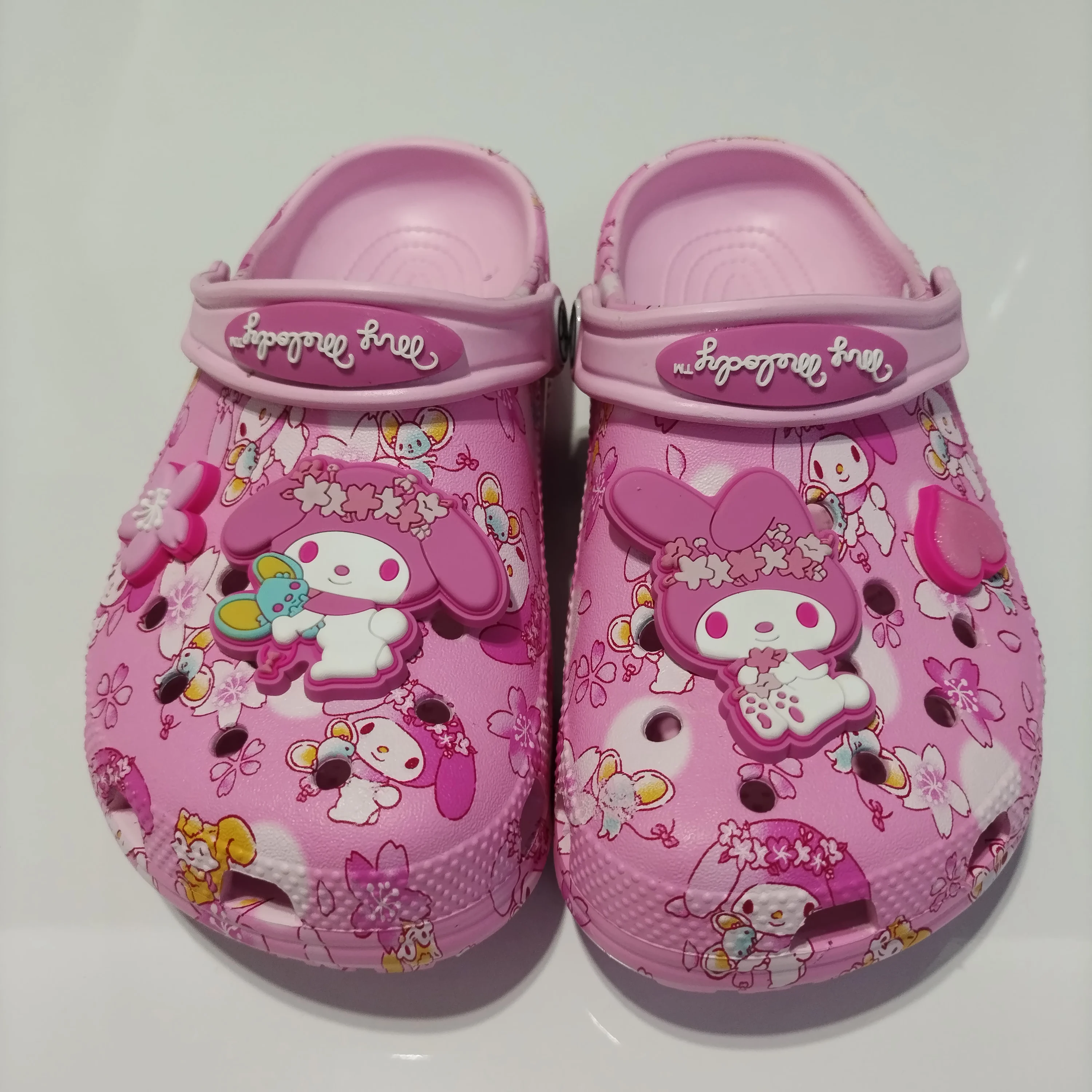

Melody Kids Perforated Sandals Breathable Slip-Resistant Summer Outdoor Anime Peripheral Toys And Household Products Girl Shoes