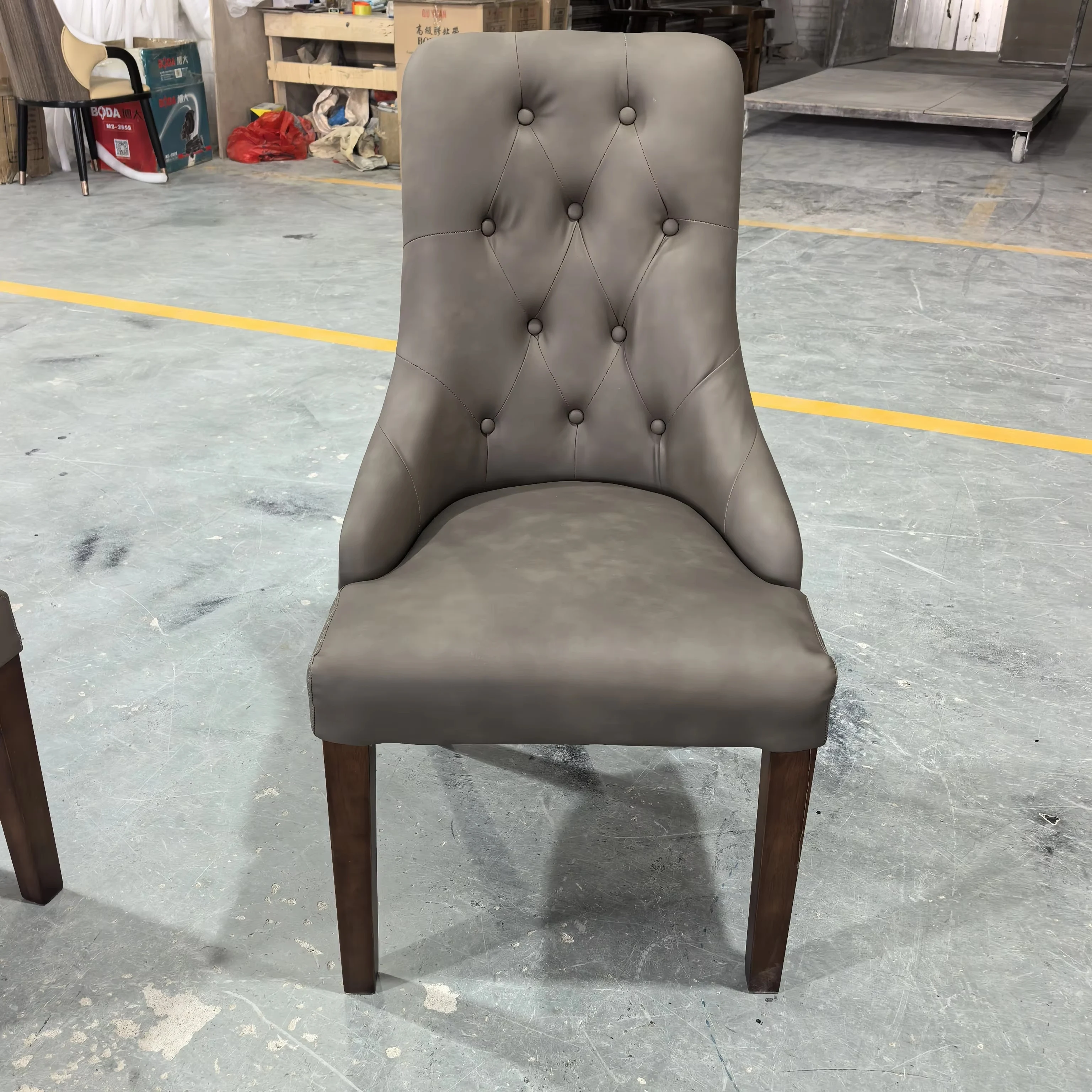 #Modern High-Back White Tufted Dining Chair Fabric Upholstered Button Style Wooden for Home Restaurant Furniture